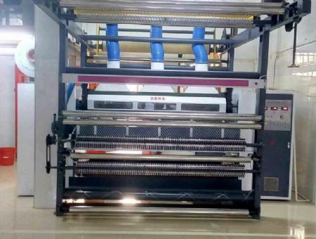 點擊查看詳細信息<br>標題：雙鉤線繡花剪毛機 閱讀次數：3272